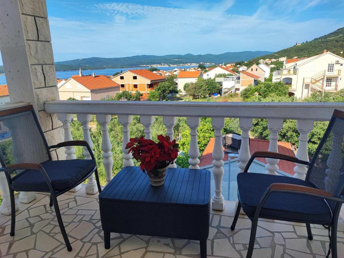 Apartments Dodik 奥瑞比克 外观 照片